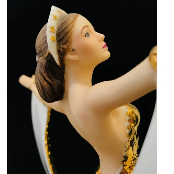 The Franklin Mint SUNRISE in GOLD Fine Porcelain Figurine Hand Painted 11.5" - Picture 3 of 6